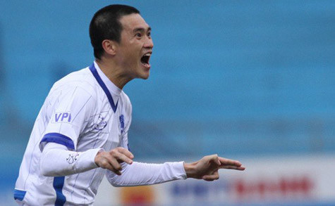 Công Vinh luôn đánh giá cao đội bóng cũ SLNA. Công Vinh luôn đánh giá cao đội bóng cũ SLNA.