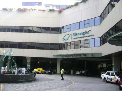 Bệnh viện Gleneagles - Singapore, nơi Quang Thanh mổ gối. Bệnh viện Gleneagles - Singapore, nơi Quang Thanh mổ gối.