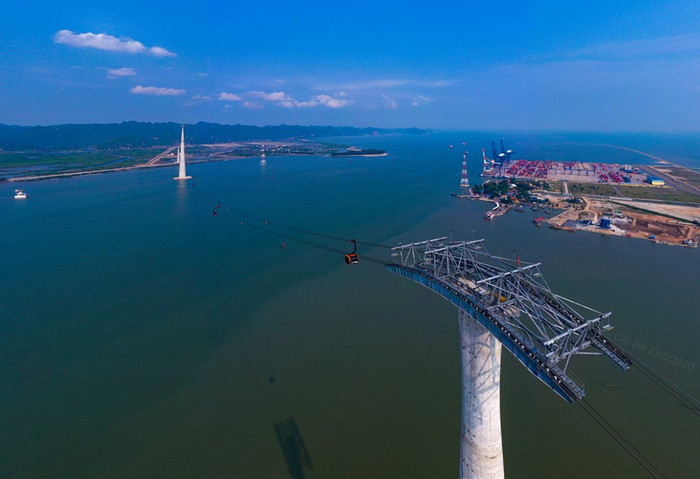 Tuyến cáp treo 3 dây có trụ cáp treo cao nhất thế giới (Ảnh: CTV) Tuyến cáp treo 3 dây có trụ cáp treo cao nhất thế giới (Ảnh: CTV)