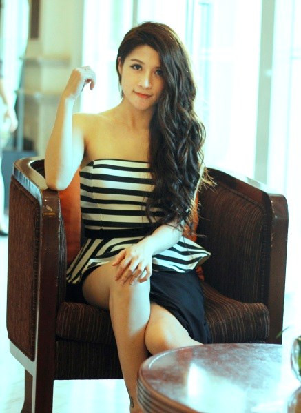 Hot girl Vân Navy Hot girl Vân Navy