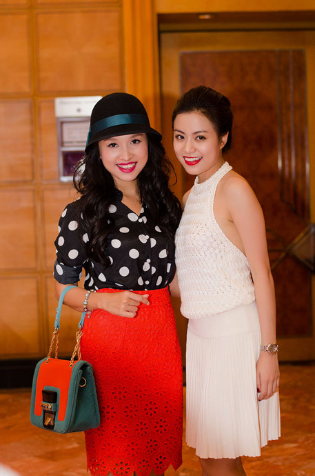 MC Thanh Vân cũng đến chúc mừng bạn MC Thanh Vân cũng đến chúc mừng bạn