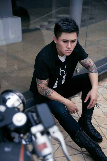 "Ngược chiều yêu thương" được thực hiện thành 1 phim ngắn phản ánh thực tế xã hội hiện nay. "Ngược chiều yêu thương" được thực hiện thành 1 phim ngắn phản ánh thực tế xã hội hiện nay.