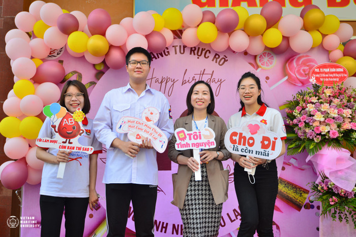 Hoạt động đánh dấu kỷ niệm 10 năm thành lập Câu lạc bộ Hiến máu tình nguyện Trường Đại học Hàng hải Việt Nam (Ảnh: LT)