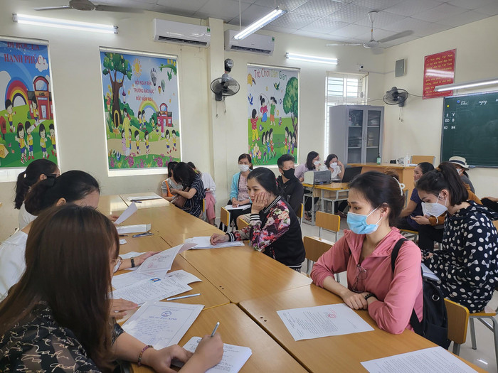 Năm học 2022-2023 chưa kết thúc nhưng tại một số trường ở Hải Phòng đã "nóng" việc tuyển sinh đầu cấp (Ảnh: Diệu Anh) Năm học 2022-2023 chưa kết thúc nhưng tại một số trường ở Hải Phòng đã "nóng" việc tuyển sinh đầu cấp (Ảnh: Diệu Anh)