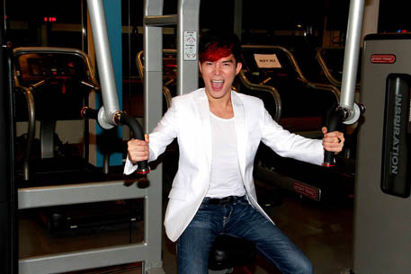 Tối 27/10, nam ca sĩ Nathan Lee đã xuất hiện với vai trò ca sĩ chính của một sự kiện lớn được tổ chức tại Tp. Hồ Chí Minh. Được biết đây là lần đầu tiên anh trở lại sân khấu ca nhạc sau khi phải nhập viện vì suy nhược cơ thể vào cuối tuần trước. Tối 27/10, nam ca sĩ Nathan Lee đã xuất hiện với vai trò ca sĩ chính của một sự kiện lớn được tổ chức tại Tp. Hồ Chí Minh. Được biết đây là lần đầu tiên anh trở lại sân khấu ca nhạc sau khi phải nhập viện vì suy nhược cơ thể vào cuối tuần trước.