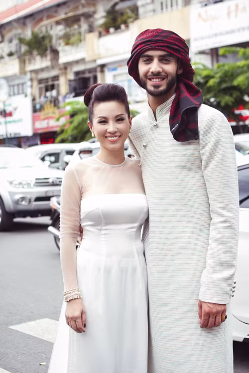 Sau khi trở thành người đồng hành cùng Omar hiện Thu Hoài và chàng trai người Ả Rập này vẫn giữ được tình bạn khá thân thiết.