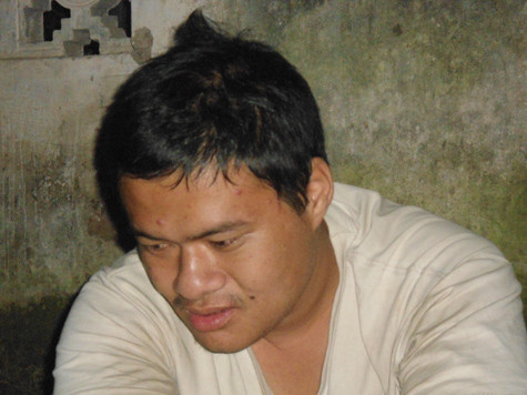 Khuôn mặt ngây ngô của anh Nhân. Khuôn mặt ngây ngô của anh Nhân.