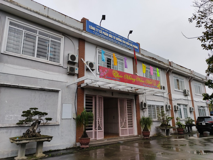 Cơ sở vật chất của Trường Trung học phổ thông Trần Nhân Tông đang cho Công ty Trách nhiệm hữu hạn Đầu tư đường bộ ven biển Hải Phòng thuê từ năm 2017 (Ảnh: LT)