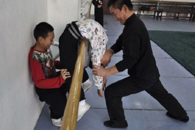 Các VĐV Trung Quốc đã khổ luyện từ nhỏ Các VĐV Trung Quốc đã khổ luyện từ nhỏ