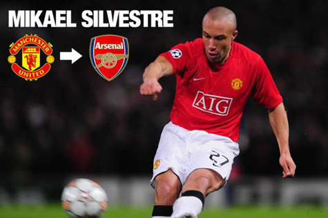 Mikael Silvestre (từ M.U tới Arsenal): Hậu vệ đa năng này đã có 9 năm chơi bóng ở Old Trafford. Tại đây Silvestre đã có 249 lần ra sân trong màu áo M.U và ghi được 6 bàn cũng như giành được mọi danh hiệu với đội bóng áo đỏ. Năm 2008, anh đã chuyển tới Arsenal. Nhưng anh chỉ gắn bó với “Pháo thủ” tới năm 2010 khi chỉ được ra sân có 26 trận và ghi được 3 bàn. Mikael Silvestre (từ M.U tới Arsenal): Hậu vệ đa năng này đã có 9 năm chơi bóng ở Old Trafford. Tại đây Silvestre đã có 249 lần ra sân trong màu áo M.U và ghi được 6 bàn cũng như giành được mọi danh hiệu với đội bóng áo đỏ. Năm 2008, anh đã chuyển tới Arsenal. Nhưng anh chỉ gắn bó với “Pháo thủ” tới năm 2010 khi chỉ được ra sân có 26 trận và ghi được 3 bàn.