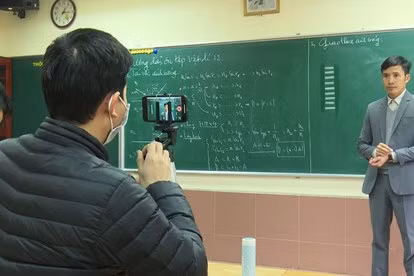 Hải Phòng dạy học trực tuyến trên truyền hình cho học sinh lớp 9 và lớp 12