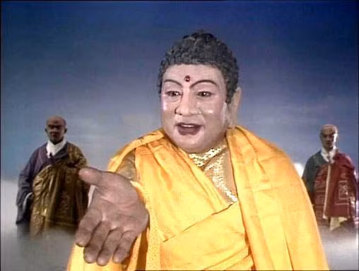 Chu Long Quảng trong tạo hình nhân vật Phật Tổ Như Lai.