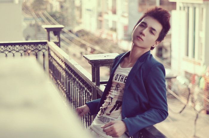 Diện pull và áo vest xanh cá tính, Vĩnh Cường là hình mẫu thời trang lý tưởng đối với các bạn nam. Stylist: Hoàng Long Photo: Panda Duong Make up: Hà My Fashion: Pham Collecsion (259 Phan Châu Trinh - TP. HCM) Xem thêm: Style thời trang mùa hè/ Sơ mi xinh cho dân công sở.