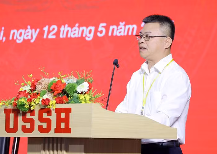 Phó Giám đốc Sở Giáo dục và Đào tạo tỉnh Bắc Giang Bạch Đăng Khoa trao đổi tại hội thảo. Ảnh: Bộ Giáo dục và Đào tạo.