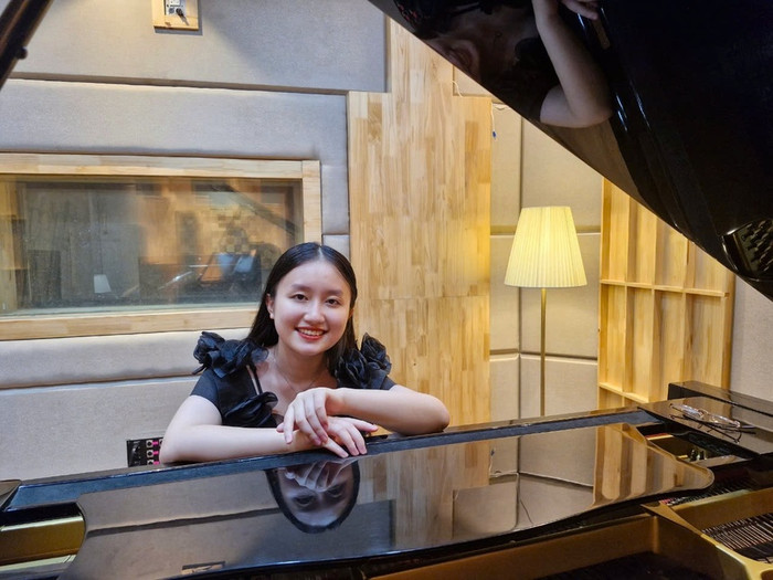 Hoàng Tiên theo học hệ trung cấp chuyên nghiệp piano tại Học viện Âm nhạc Quốc gia Việt Nam từ năm 9 tuổi. Ảnh: NVCC.