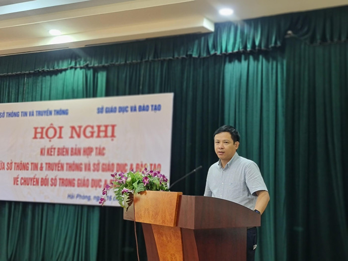 Ông Nguyễn Sơn Hải - Cục trưởng Cục Công nghệ thông tin (Bộ Giáo dục và Đào tạo) đánh giá cao việc ký kết hợp tác chuyển đổi số giữa 2 sở (Ảnh: Lã Tiến) Ông Nguyễn Sơn Hải - Cục trưởng Cục Công nghệ thông tin (Bộ Giáo dục và Đào tạo) đánh giá cao việc ký kết hợp tác chuyển đổi số giữa 2 sở (Ảnh: Lã Tiến)