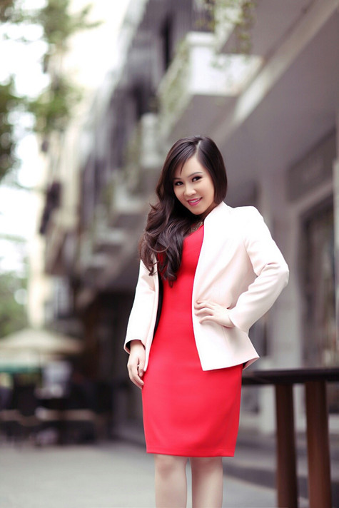 Không chỉ chăm chỉ xuất hiện trong nhiều bộ phim truyền hình, Trương Phương cũng rất tích cực tham gia các hoạt động mang tính chất cộng đồng và xã hội.