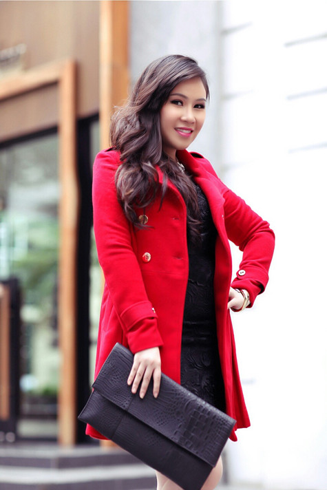 Phong cách thời trang của Trương Phương cũng ưa sự thanh lịch, năng động