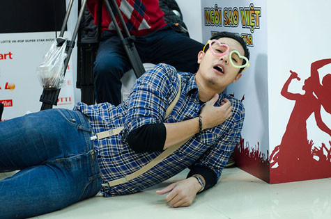 Lần đầu làm MC một chương trình lớn, Baggio rất 'quậy'