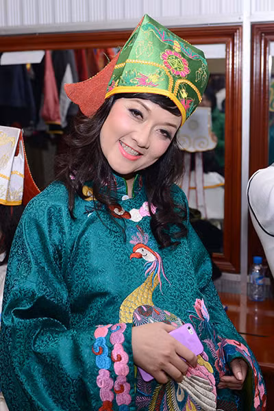 Diễn viên Vân Dung