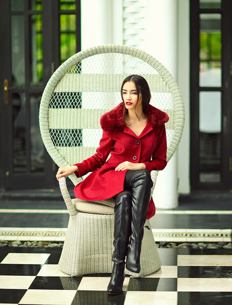 Nhân dịp có show ngoài Bắc, Trúc Diễm rất hào hứng khi được diện những trang phục mùa đông ấm áp Nhân dịp có show ngoài Bắc, Trúc Diễm rất hào hứng khi được diện những trang phục mùa đông ấm áp