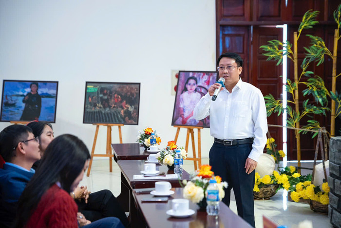 Ông Nguyễn Chí Linh – Trưởng phòng Giáo dục và Đào tạo quận Dương Kinh phát biểu tại chuyên đề (Ảnh: ĐT) GDVN_dk-chuyen-de-4.jpg