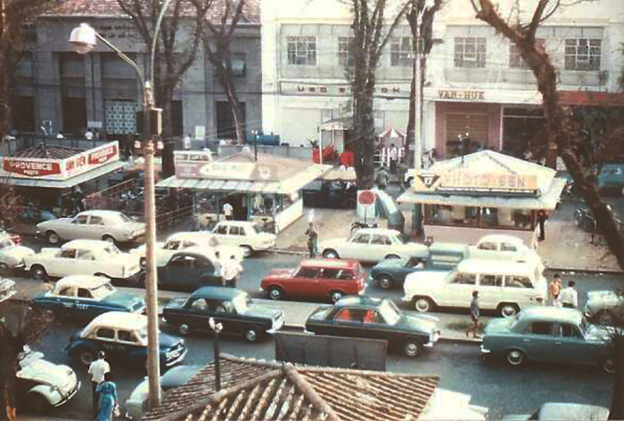 Sài Gòn - đường Nguyễn Huệ 1968-1969. Sài Gòn - đường Nguyễn Huệ 1968-1969.