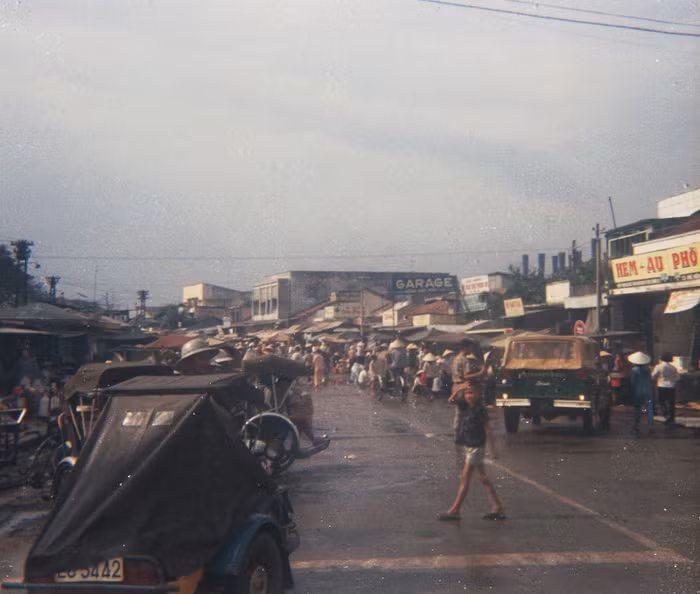 Chợ Nancy đường Cộng Hòa, nay là đường Nguyễn Văn Cừ.