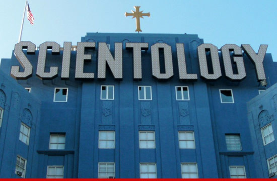 Giáo phái Scientology phủ nhân không theo dõi Katie Holmes