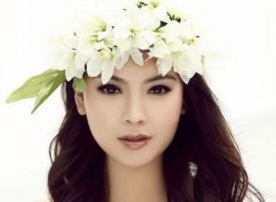 Vẻ đẹp thuần khiết và trong sáng của Vu Văn Hà. Vẻ đẹp thuần khiết và trong sáng của Vu Văn Hà.