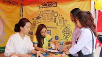 Học sinh Bình Thuận hào hứng với chương trình “Cùng bạn chọn nghề cho tương lai” ảnh 2 Học sinh Bình Thuận hào hứng với chương trình “Cùng bạn chọn nghề cho tương lai” ảnh 2