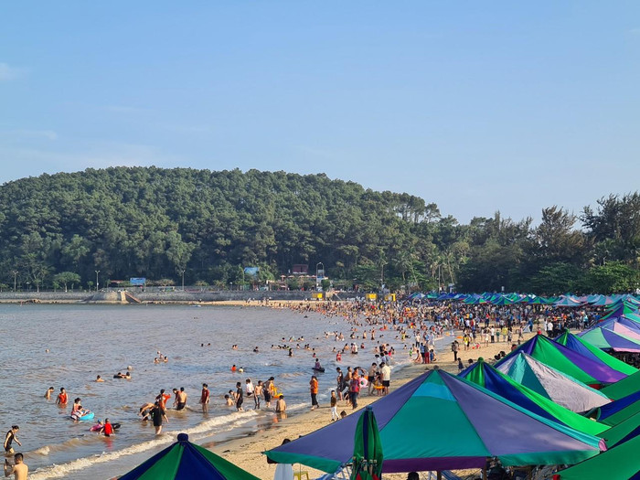 Đến năm 2025, Hải Phòng phấn đấu xây dựng Cát Bà, Đồ Sơn cùng với Hạ Long trở thành trung tâm du lịch quốc tế (Ảnh: PL) Đến năm 2025, Hải Phòng phấn đấu xây dựng Cát Bà, Đồ Sơn cùng với Hạ Long trở thành trung tâm du lịch quốc tế (Ảnh: PL)