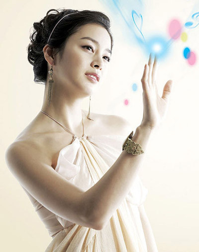 1. Vì thời trang luôn thay đổi từng ngày, nếu bạn cứ chăm chăm để giành chiếc váy điệu mới mua cho một dịp đặc biệt xa xôi nào đó. Ngày mai bạn sẽ phải hối tiếc vì nó đã lỗi mốt mất rồi. Xem thêm: Thời trang công sở / Bộ sưu tập váy xinh chào hè 2012. 1. Vì thời trang luôn thay đổi từng ngày, nếu bạn cứ chăm chăm để giành chiếc váy điệu mới mua cho một dịp đặc biệt xa xôi nào đó. Ngày mai bạn sẽ phải hối tiếc vì nó đã lỗi mốt mất rồi. Xem thêm: Thời trang công sở / Bộ sưu tập váy xinh chào hè 2012.