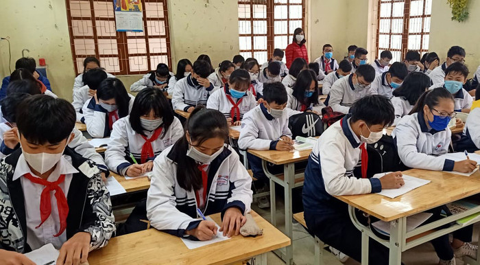 100% học sinh Trường Trung học cơ sở An Dương (huyện An Dương) đeo khẩu trang khi đến trường (Ảnh: LT)