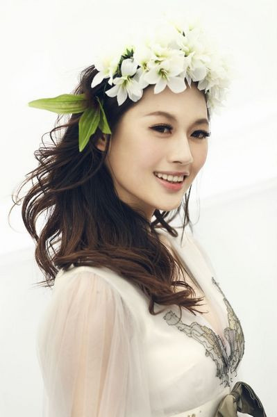 SBD 20 Lâu Sở Huyên, chiều cao 1,75m, đến từ Bắc Kinh. Cô đang là sinh viên Học viện Nữ sinh Trung Hoa. SBD 20 Lâu Sở Huyên, chiều cao 1,75m, đến từ Bắc Kinh. Cô đang là sinh viên Học viện Nữ sinh Trung Hoa.