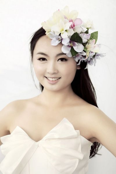 SBD 26 Long Tiếu, chiều cao 1,77m, đến từ Qúy Châu. Cô đang là sinh viên trường Đại học Sư phạm Quý Châu. SBD 26 Long Tiếu, chiều cao 1,77m, đến từ Qúy Châu. Cô đang là sinh viên trường Đại học Sư phạm Quý Châu.