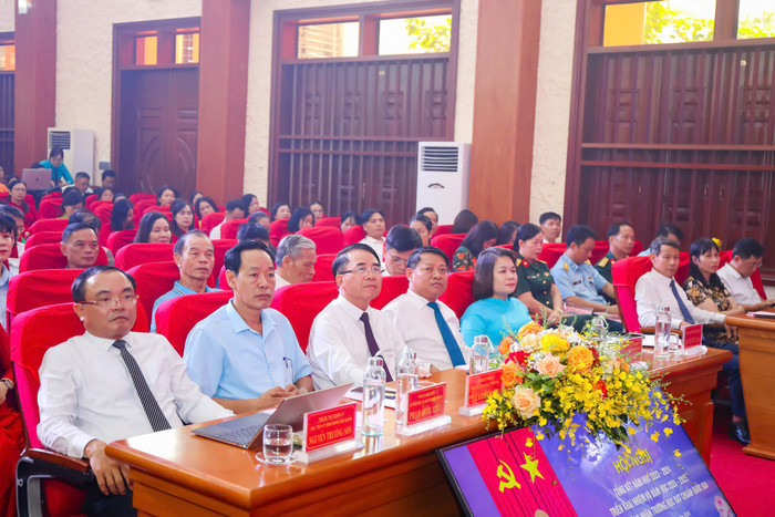 Các vị đại biểu tham dự hội nghị (Ảnh: VD) GDVN_KA-tong-ket-3.jpg