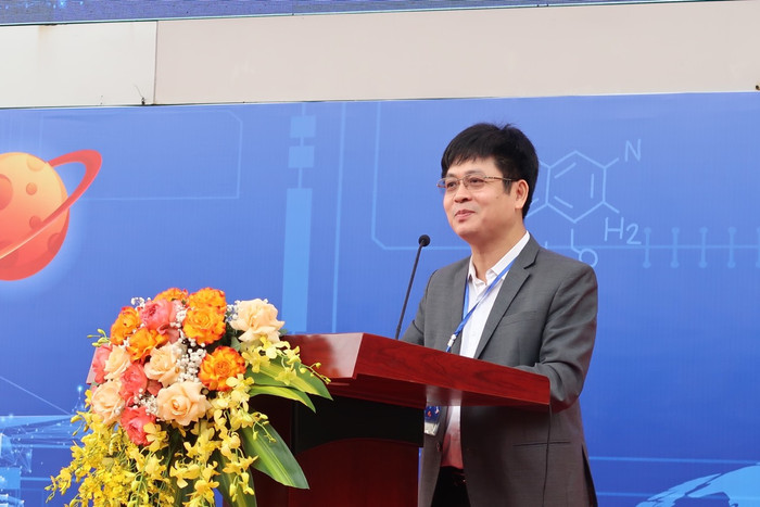 Ông Nguyễn Xuân Thành - Vụ trưởng Vụ Giáo dục trung học (Bộ Giáo dục và Đào tạo) phát biểu tại ngày hội giáo dục STEM thành phố Hải Phòng (Ảnh: LT)