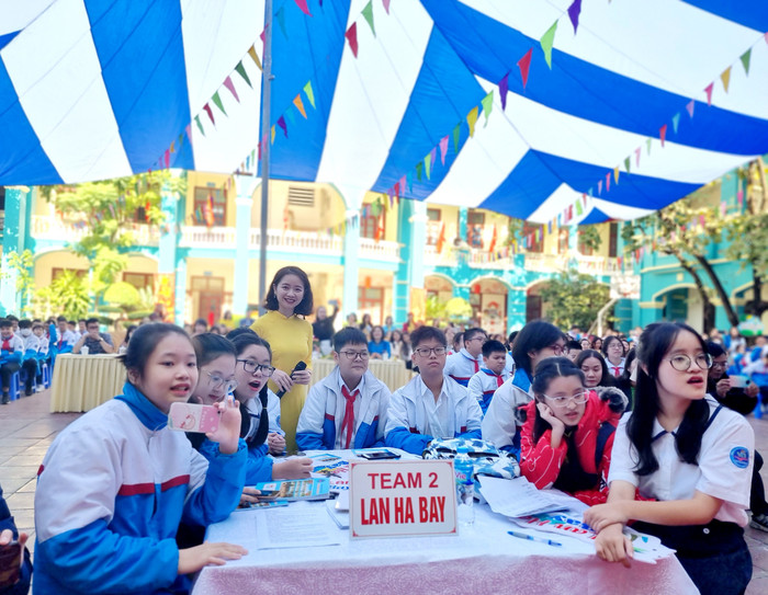 Học sinh hào hứng tham gia các hoạt động tại chuyên đề (Ảnh: LT) Học sinh hào hứng tham gia các hoạt động tại chuyên đề (Ảnh: LT)