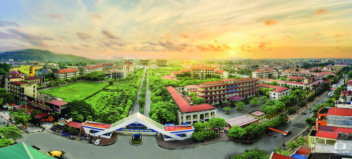 60 năm xây dựng và phát triển, Trường Đại học Hải Phòng trở thành trung tâm giáo dục - đào tạo, nghiên cứu khoa học, chuyển giao công nghệ của thành phố Hải Phòng, vùng Duyên hải Bắc Bộ và cả nước. (Ảnh: Nhà trường cung cấp) 60 năm xây dựng và phát triển, Trường Đại học Hải Phòng trở thành trung tâm giáo dục - đào tạo, nghiên cứu khoa học, chuyển giao công nghệ của thành phố Hải Phòng, vùng Duyên hải Bắc Bộ và cả nước. (Ảnh: Nhà trường cung cấp)