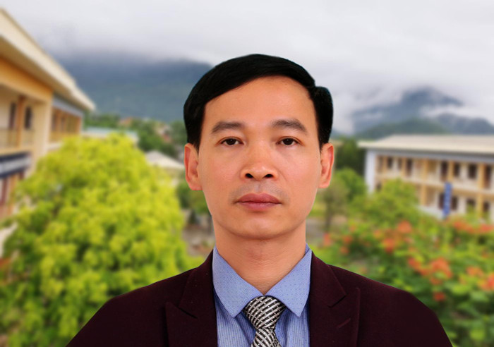 Thầy Nguyễn Duy Bỉnh - Hiệu trưởng Trường Trung học phổ thông Minh Quang (Ba Vì, Hà Nội). Ảnh: NVCC. Thầy Nguyễn Duy Bỉnh - Hiệu trưởng Trường Trung học phổ thông Minh Quang (Ba Vì, Hà Nội). Ảnh: NVCC.