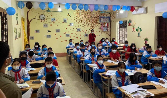 Các em học sinh Trường Trung học cơ sở Sa Đéc, thị xã Phú Thọ (tỉnh Phú Thọ). Ảnh: NVCC.
