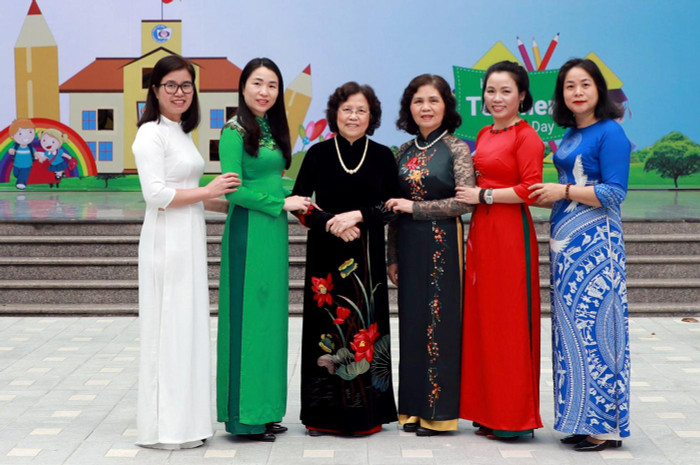 Ban giám hiệu Trường Tiểu học Đoàn Thị Điểm (Hà Nội). Ảnh: Nhà trường cung cấp