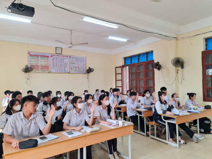 Năm nay, thành phố Hải Phòng sẽ chỉ đạo gắt gao để không xảy ra tình trạng các thi sinh mang điện thoại vào phòng thi như những năm trước (Ảnh: Lã Tiến) Năm nay, thành phố Hải Phòng sẽ chỉ đạo gắt gao để không xảy ra tình trạng các thi sinh mang điện thoại vào phòng thi như những năm trước (Ảnh: Lã Tiến)