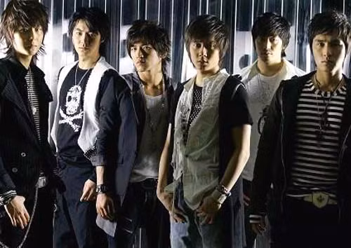 Ban nhạc nam Shinhwa khó thực hiện được tour lưu diễn vào tháng 7 năm nay cho sự xuất hiện trở lại của mình.