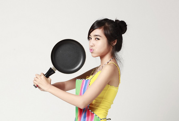 Elly Trần nhận được khá nhiều lời mời đóng phim. Xem thêm: Sơ-mi hè tuyệt đẹp tôn vinh vẻ trẻ trung, năng động cho bạn gái