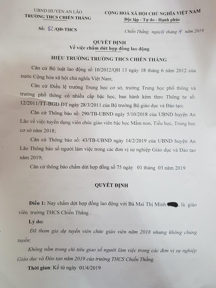 Quyết định chấm dứt hợp đồng của Trường Trung học cơ sở Chiến Thắng đối với cô giáo L. (Ảnh: Lã Tiến)