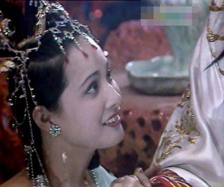 Đây là mỹ nhân được bình chọn có là "Tây thi hiện đại" của làng giải trí Trung Quốc những năm thập niên 80.