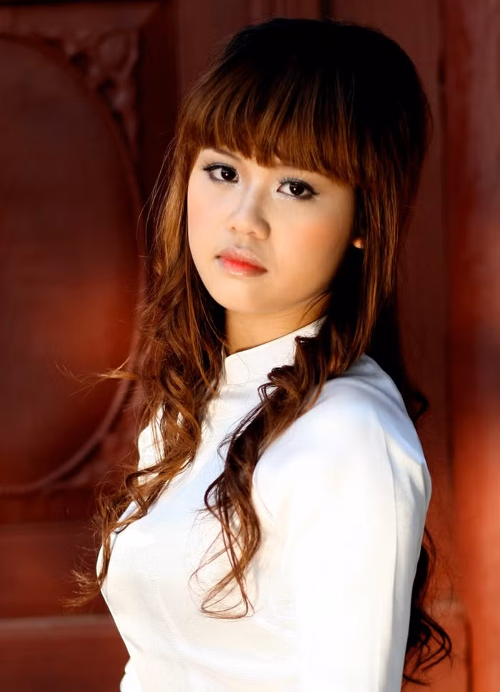 Môn thể thao yêu thích nhất của mình là bơi lội