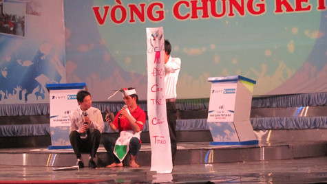 “Nhà Quản Trị Tài Ba 2012 là một sân chơi bổ ích và ý nghĩa dành cho sinh viên khối ngành kinh tế, kinh doanh trên địa bàn Thừa Thiên Huế. Cũng như nâng cao tinh thần và ý thức học tập, rèn luyện trong sinh viên và giáo dục ý thức, tác phong nghề nghiệp cho các “giám đốc tương lai” – Ông Lê Quang Trực, Trưởng ban tổ chức cuộc thi cho biết. “Nhà Quản Trị Tài Ba 2012 là một sân chơi bổ ích và ý nghĩa dành cho sinh viên khối ngành kinh tế, kinh doanh trên địa bàn Thừa Thiên Huế. Cũng như nâng cao tinh thần và ý thức học tập, rèn luyện trong sinh viên và giáo dục ý thức, tác phong nghề nghiệp cho các “giám đốc tương lai” – Ông Lê Quang Trực, Trưởng ban tổ chức cuộc thi cho biết.